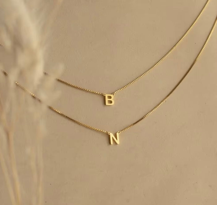 Personlig bokstav A-Z 18k guld pläterad