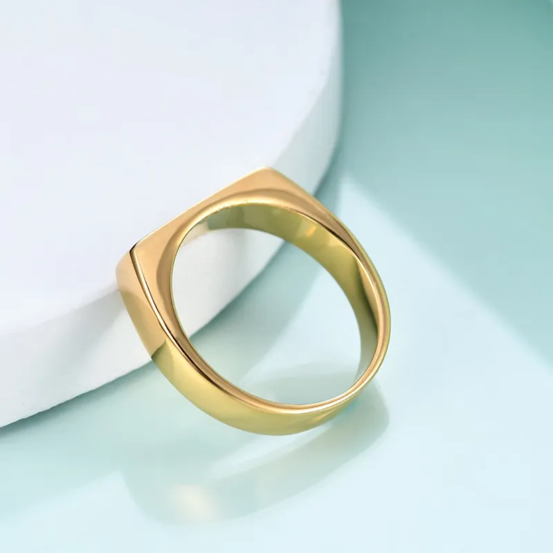 Gravieren Sie Text auf dem Ring – 18 Karat vergoldet