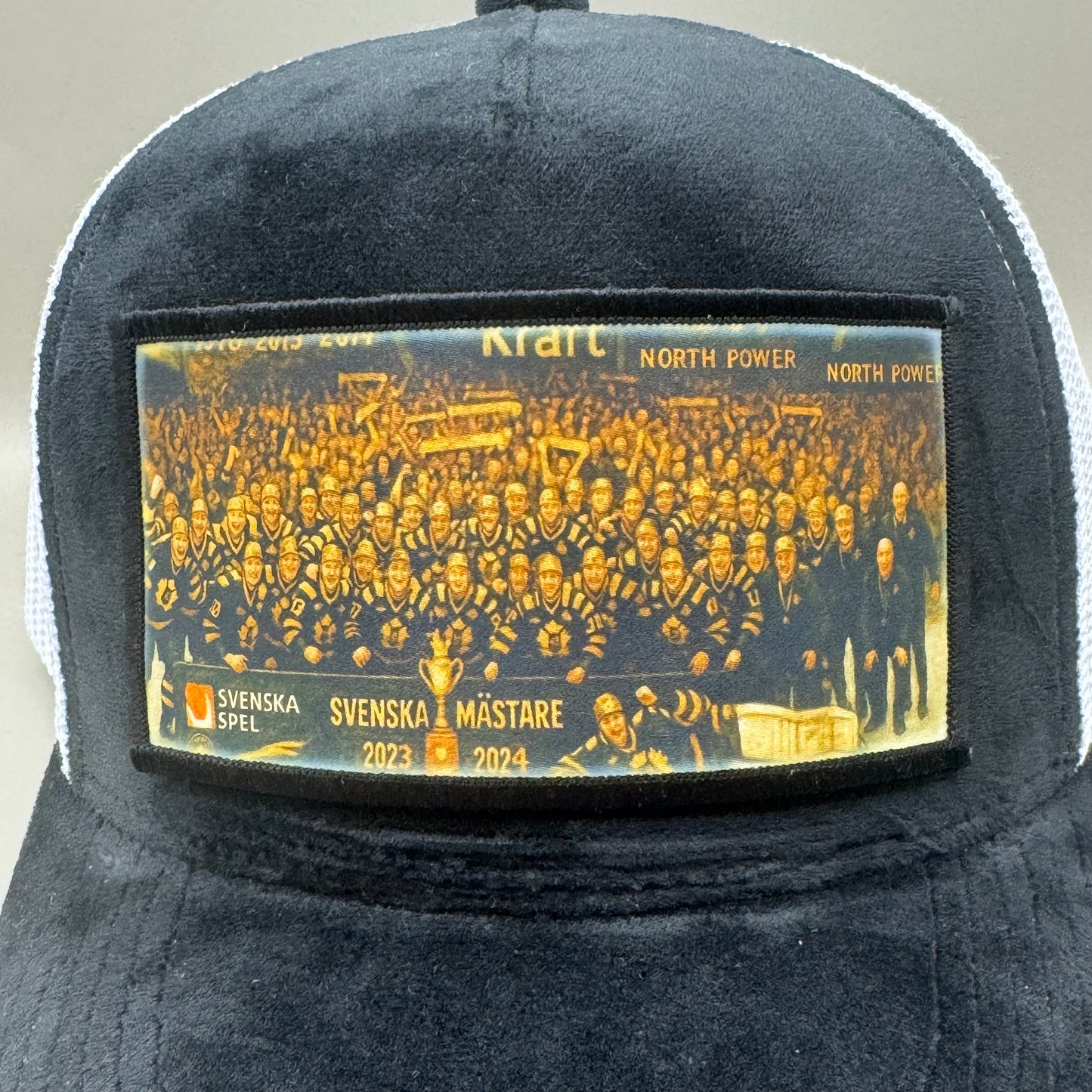 Skellefteå Velvet keps [Ai animerad bild]