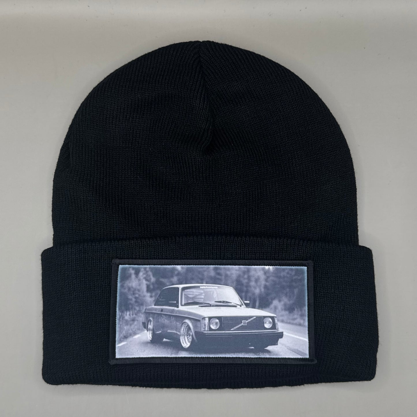 Volvo inspirerad Mössa - Nyhet 2026