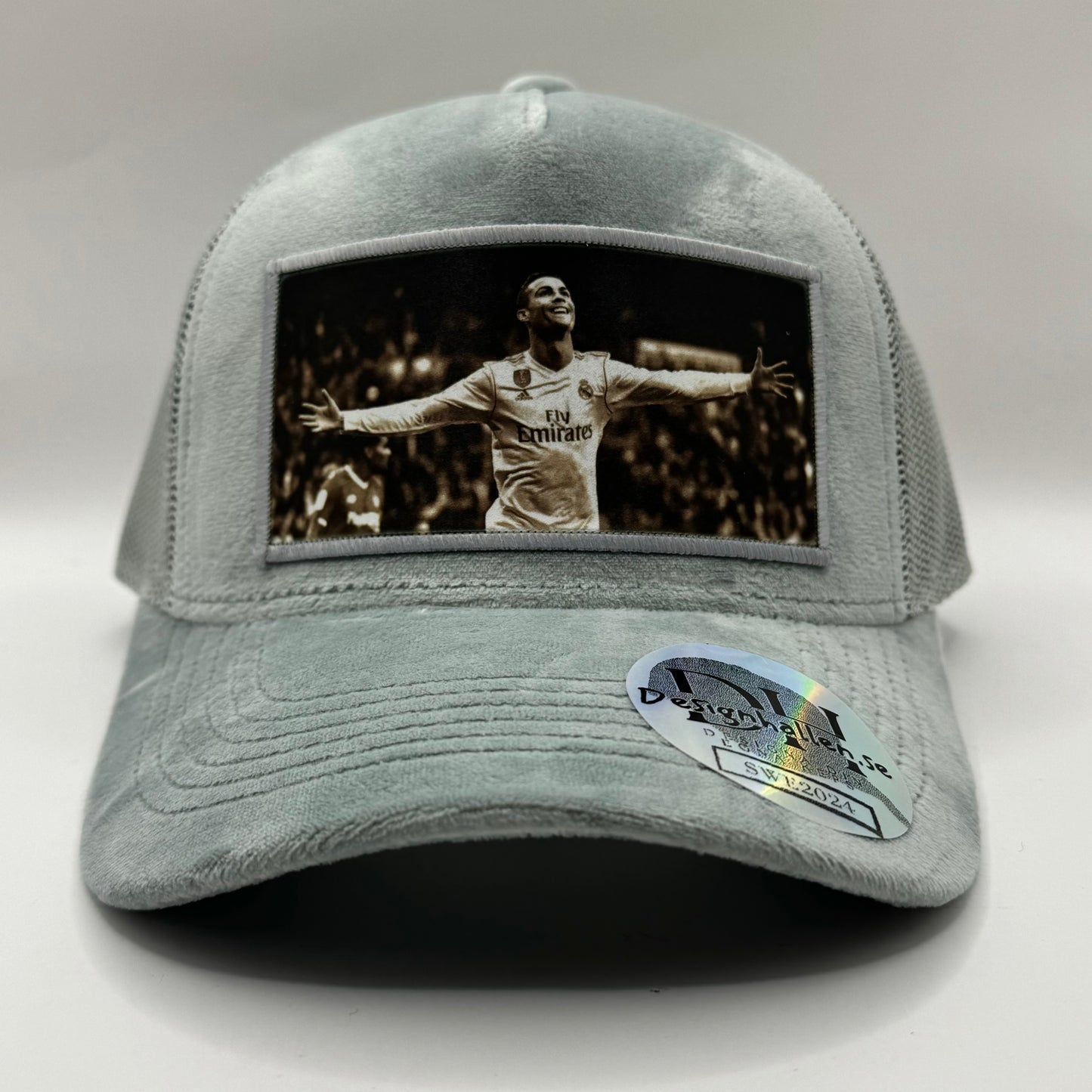 Ronaldo Samtkappe - 8 verschiedene Farben